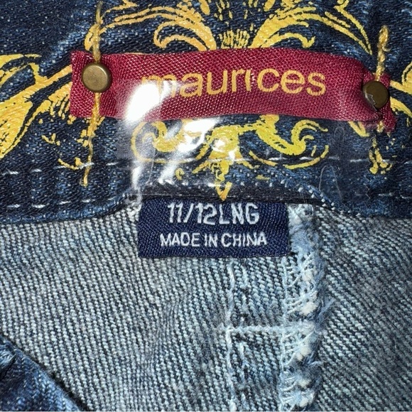 Maurice’s Women’s 11/12 Long Dark Flare Low-Rise Faded Blue Denim Jeans - Picture 6 of 12